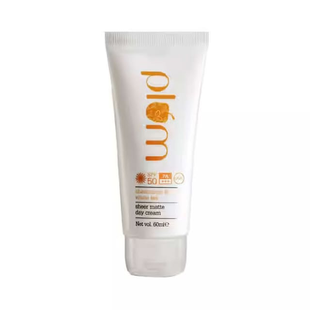 PLUM SHEER MATTE DAY CREAM SPF50 CHAMOMILE & WHITE TEA 60ML